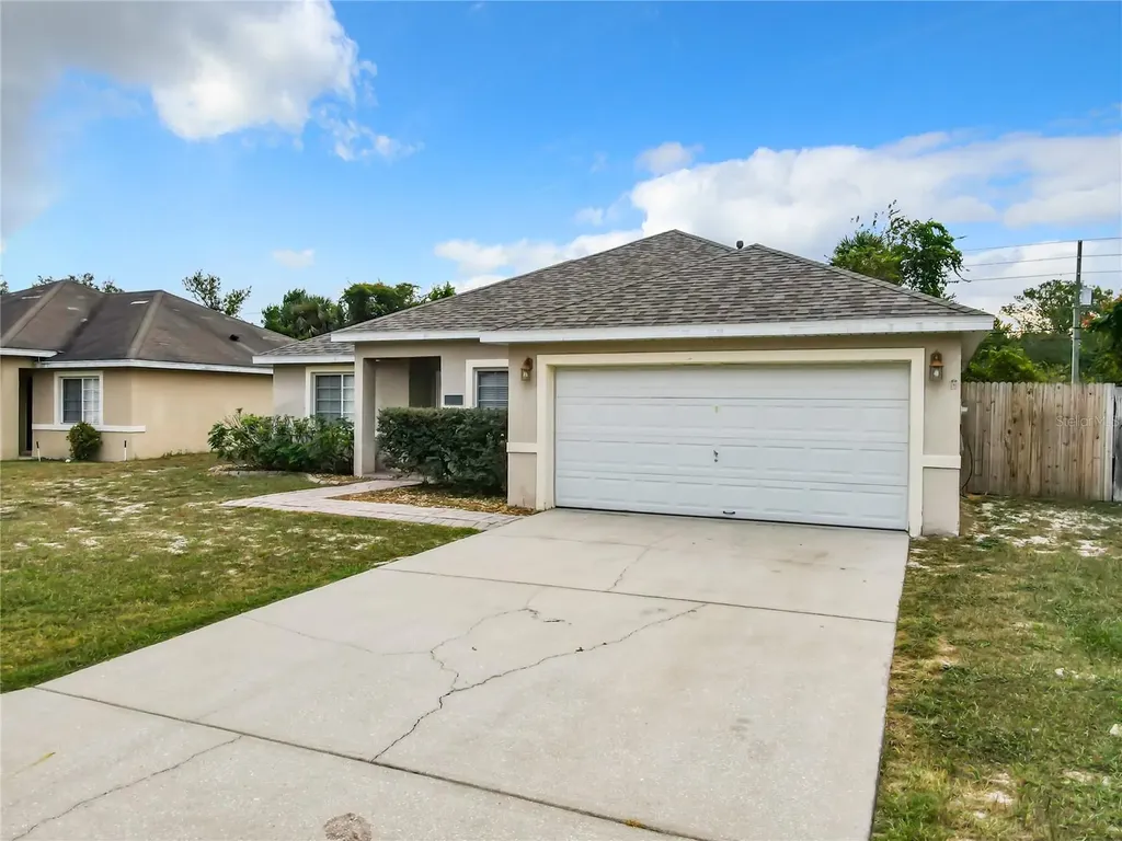 312 Paradise Woods Court Davenport FL 33896