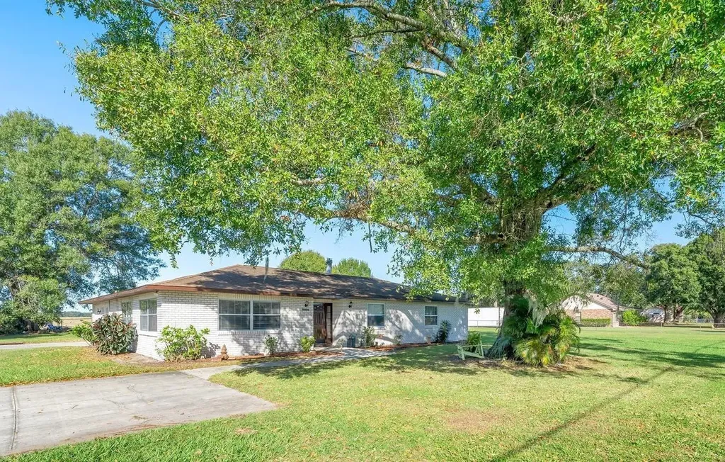 2505 S Wiggins Road Plant City FL 33566