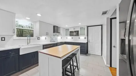 2907 W Trilby Avenue Tampa FL 33611