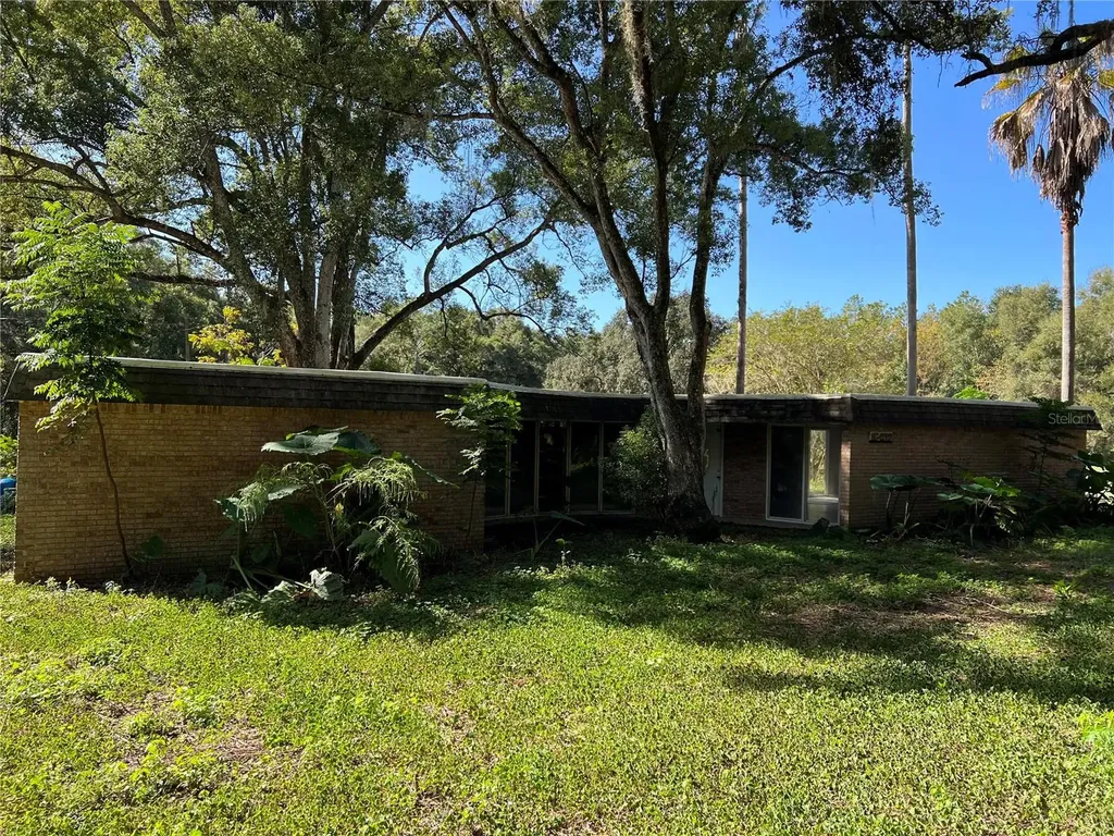16439 Sweetwater Road Dade City FL 33523