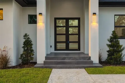 5323 Lake Pearl Court Tampa FL 33625