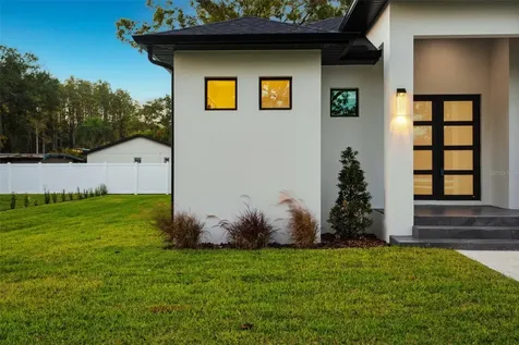 5323 Lake Pearl Court Tampa FL 33625