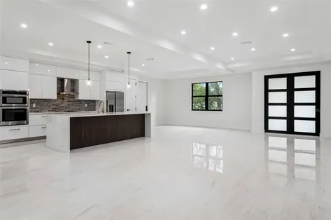 5323 Lake Pearl Court Tampa FL 33625