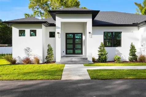 5323 Lake Pearl Court Tampa FL 33625