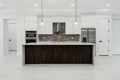5323 Lake Pearl Court Tampa FL 33625