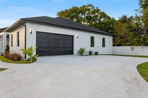 5323 Lake Pearl Court Tampa FL 33625