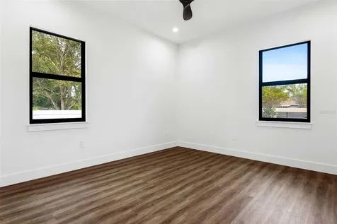 5323 Lake Pearl Court Tampa FL 33625