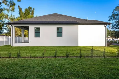5323 Lake Pearl Court Tampa FL 33625