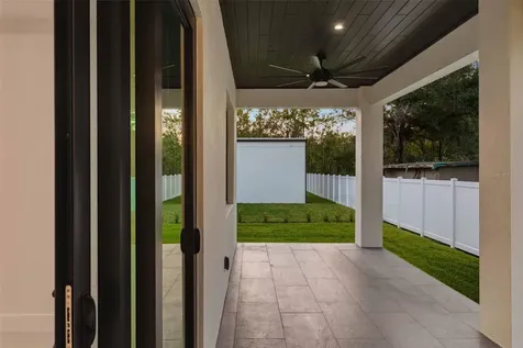 5323 Lake Pearl Court Tampa FL 33625