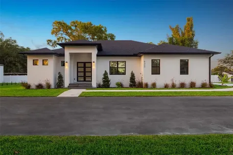 5323 Lake Pearl Court Tampa FL 33625