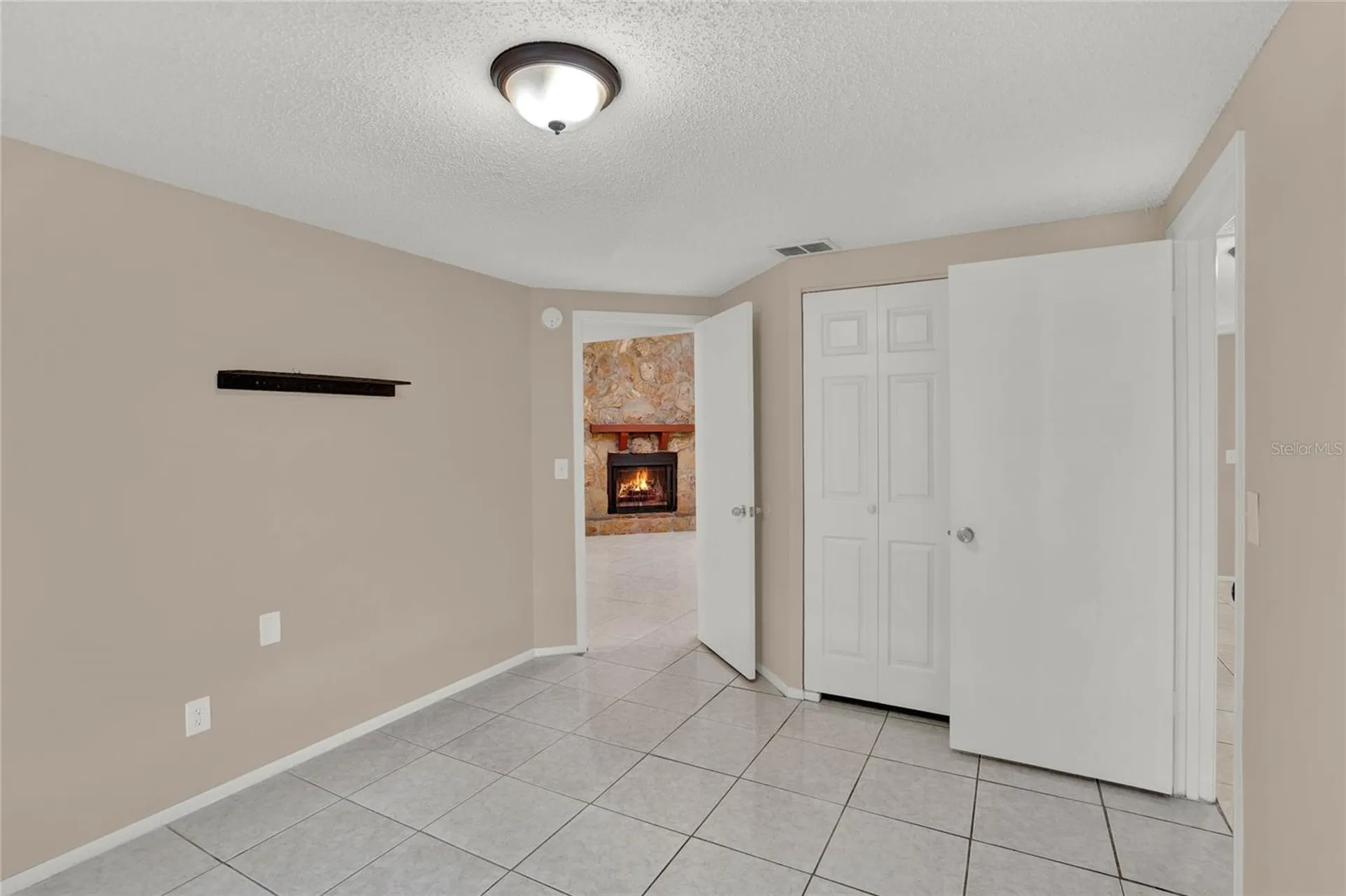 8201 Downfield Lane Tampa FL 33615