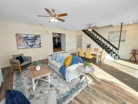 323 Lakeshore Court Polk City FL 33868