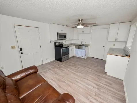 323 Lakeshore Court Polk City FL 33868