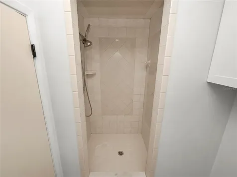 323 Lakeshore Court Polk City FL 33868