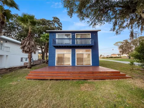323 Lakeshore Court Polk City FL 33868