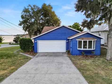 323 Lakeshore Court Polk City FL 33868
