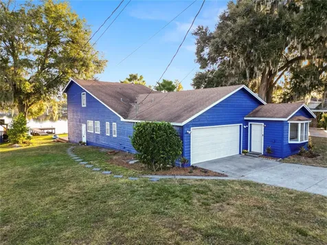 323 Lakeshore Court Polk City FL 33868