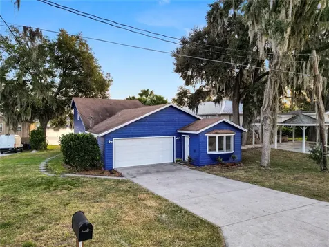323 Lakeshore Court Polk City FL 33868