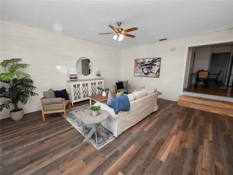 323 Lakeshore Court Polk City FL 33868