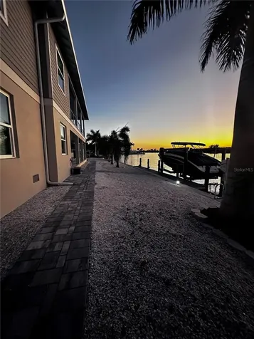 512 Pine Cone Lane Nokomis FL 34275