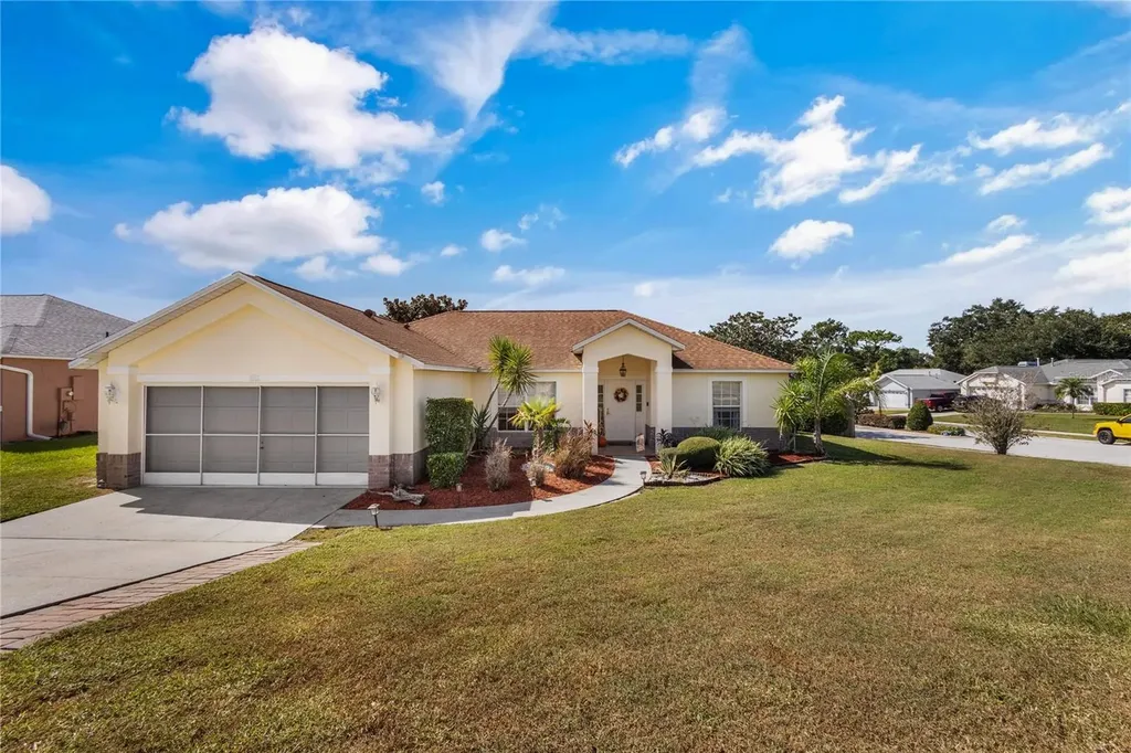 601 Park Valley Circle Minneola FL 34715