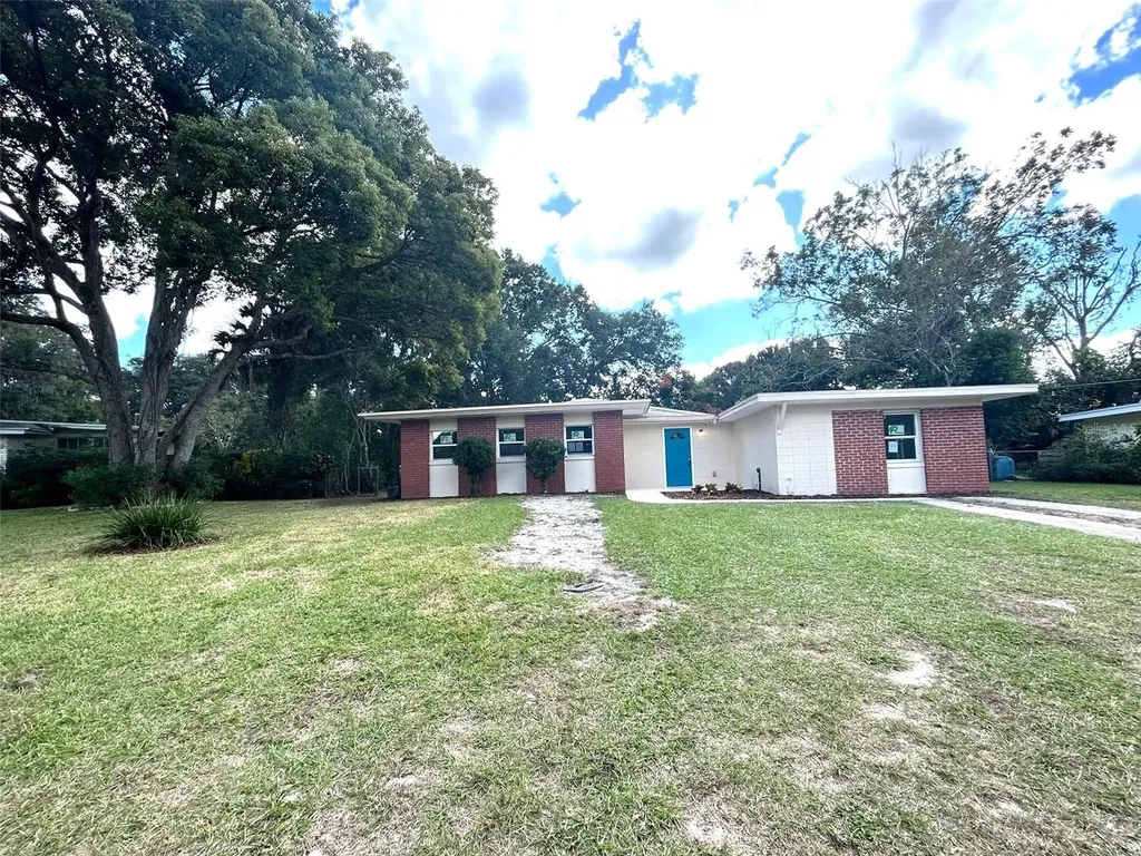 121 E Coleman Circle Sanford FL 32773
