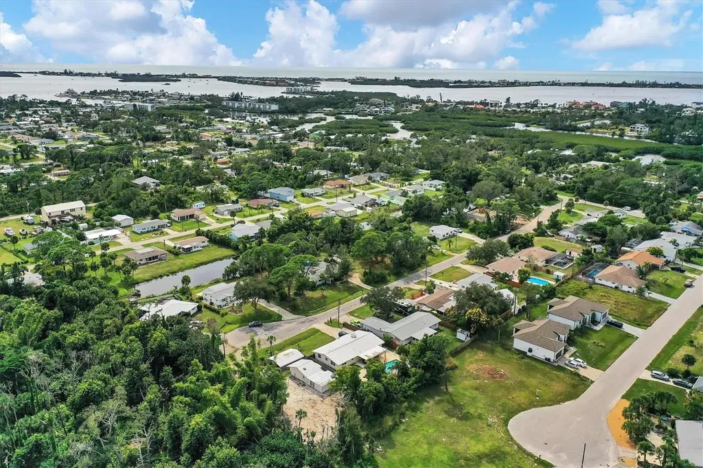1670 Lakeview Place Englewood FL 34223
