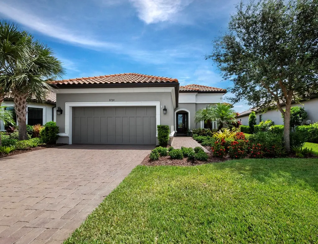 8724 Amaretto Avenue Sarasota FL 34238