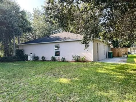 2449 Augusta Way Kissimmee FL 34746