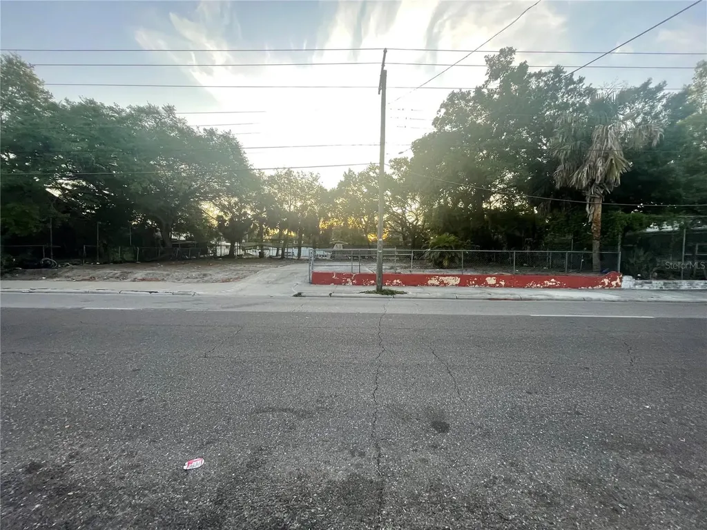 3209 N 15th Street Tampa FL 33605