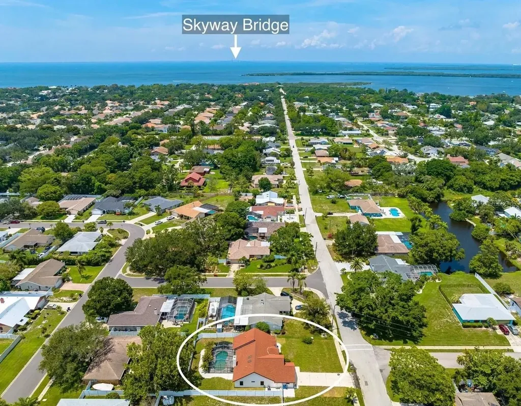 1302 83rd Street NW Bradenton FL 34209