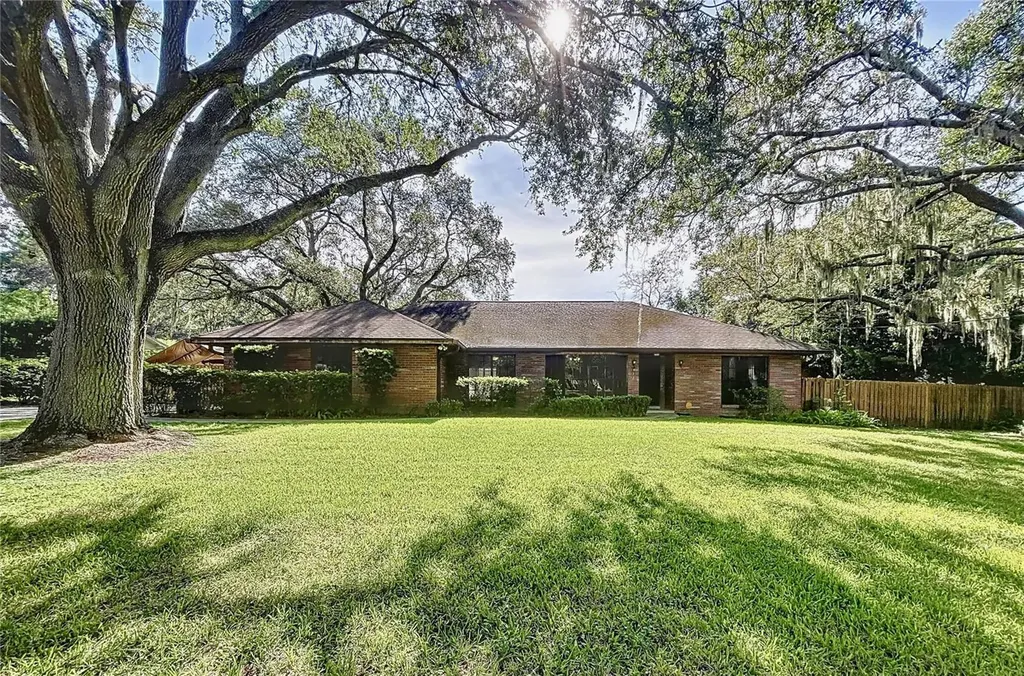 911 Stanberry Drive Brandon FL 33511