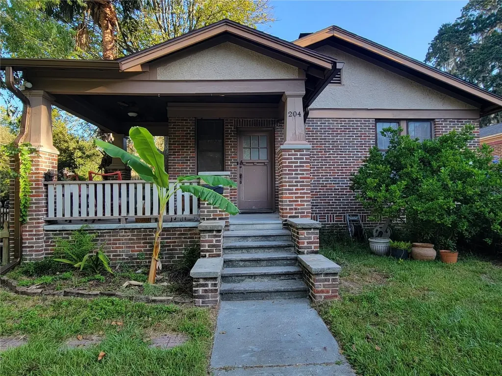 204 NE 10th Avenue Gainesville FL 32601