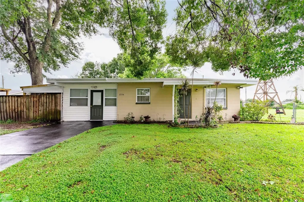 37734 Hart Circle Zephyrhills FL 33542