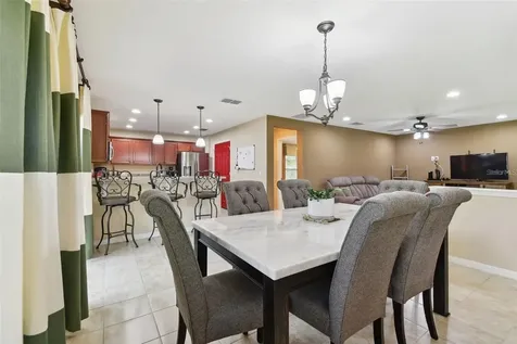 7313 Somerset Pond Drive Ruskin FL 33573