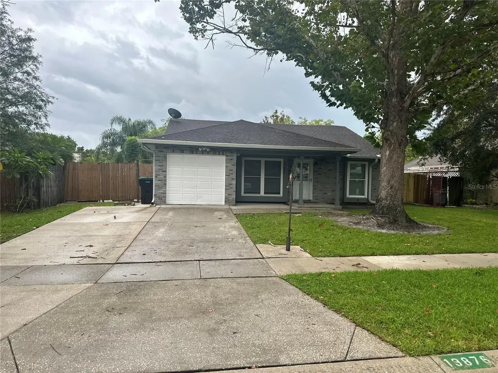 13876 Countryplace Drive Orlando FL 32826