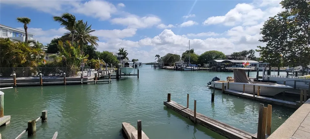 1375 Holiday Drive Englewood FL 34223