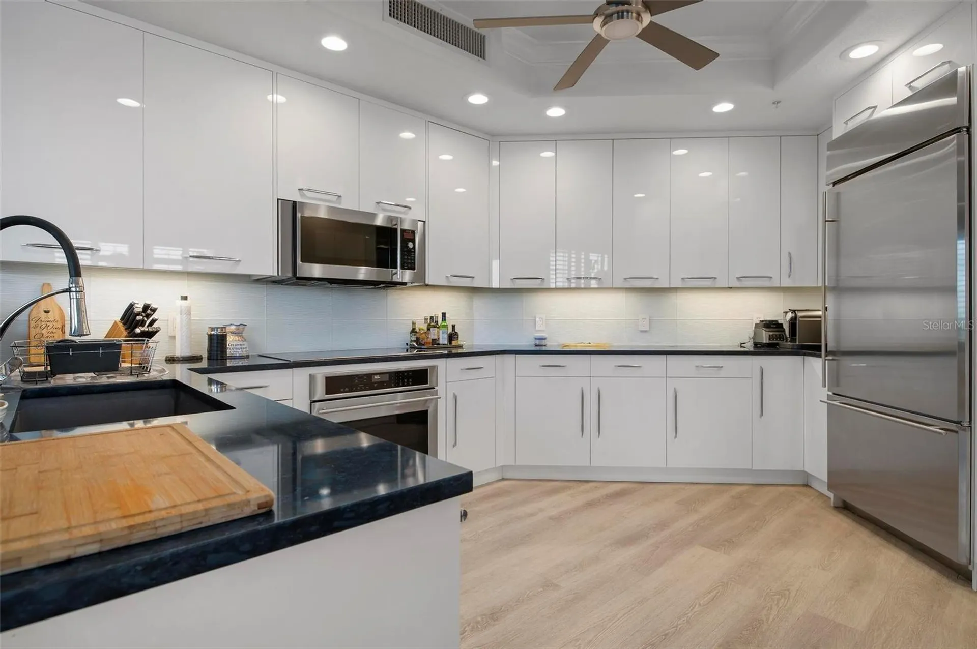 9122 Midnight Pass Road Sarasota FL 34242