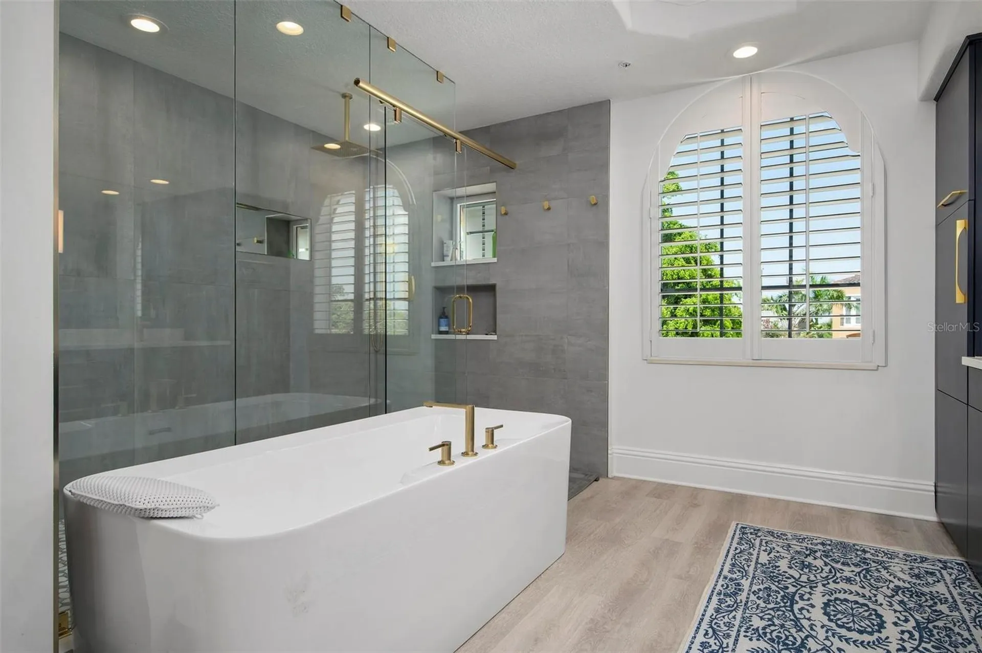 9122 Midnight Pass Road Sarasota FL 34242