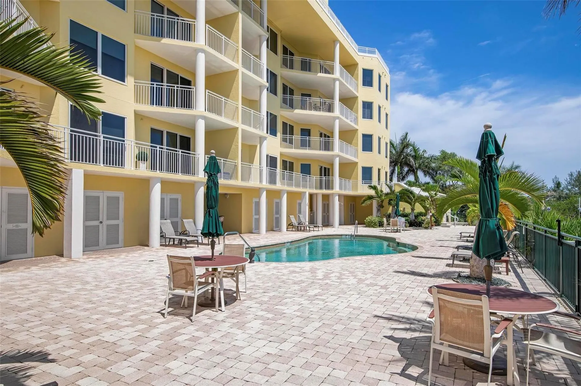 9122 Midnight Pass Road Sarasota FL 34242