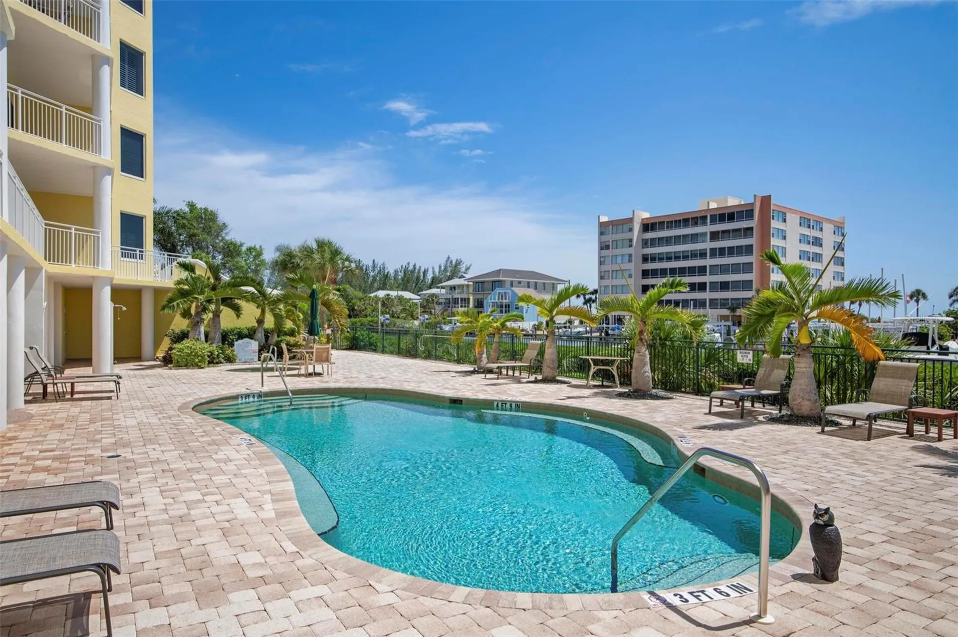 9122 Midnight Pass Road Sarasota FL 34242