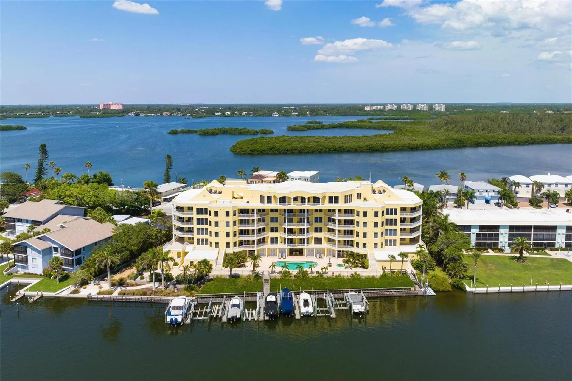 9122 Midnight Pass Road Sarasota FL 34242