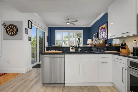 9122 Midnight Pass Road Sarasota FL 34242