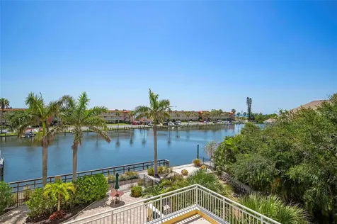 9122 Midnight Pass Road Sarasota FL 34242