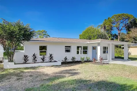 754 Bay Vista Boulevard S St Petersburg FL 33705