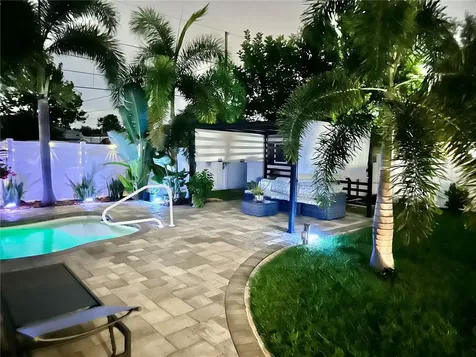4401 15th Avenue N St Petersburg FL 33713