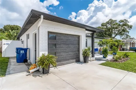 4401 15th Avenue N St Petersburg FL 33713