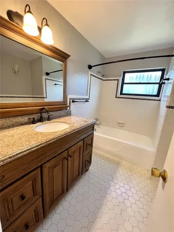 240 W Harbord Street Lake Alfred FL 33850