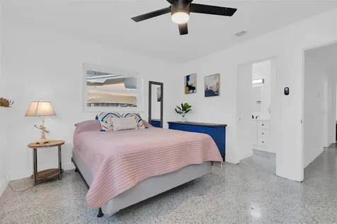 2960 35th Avenue S St Petersburg FL 33712