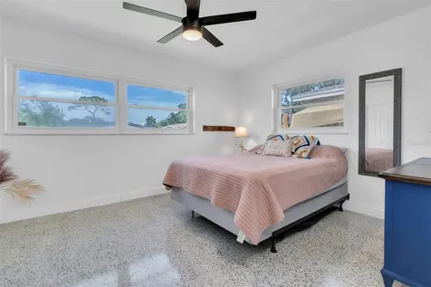 2960 35th Avenue S St Petersburg FL 33712